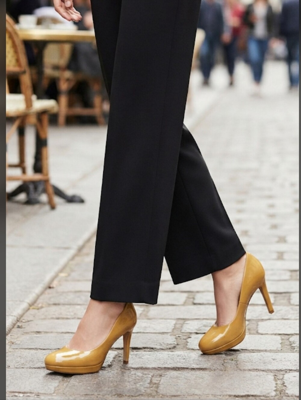 Cole Haan Chelsea Pump Sandstone Patent Heels Size 10.5 B